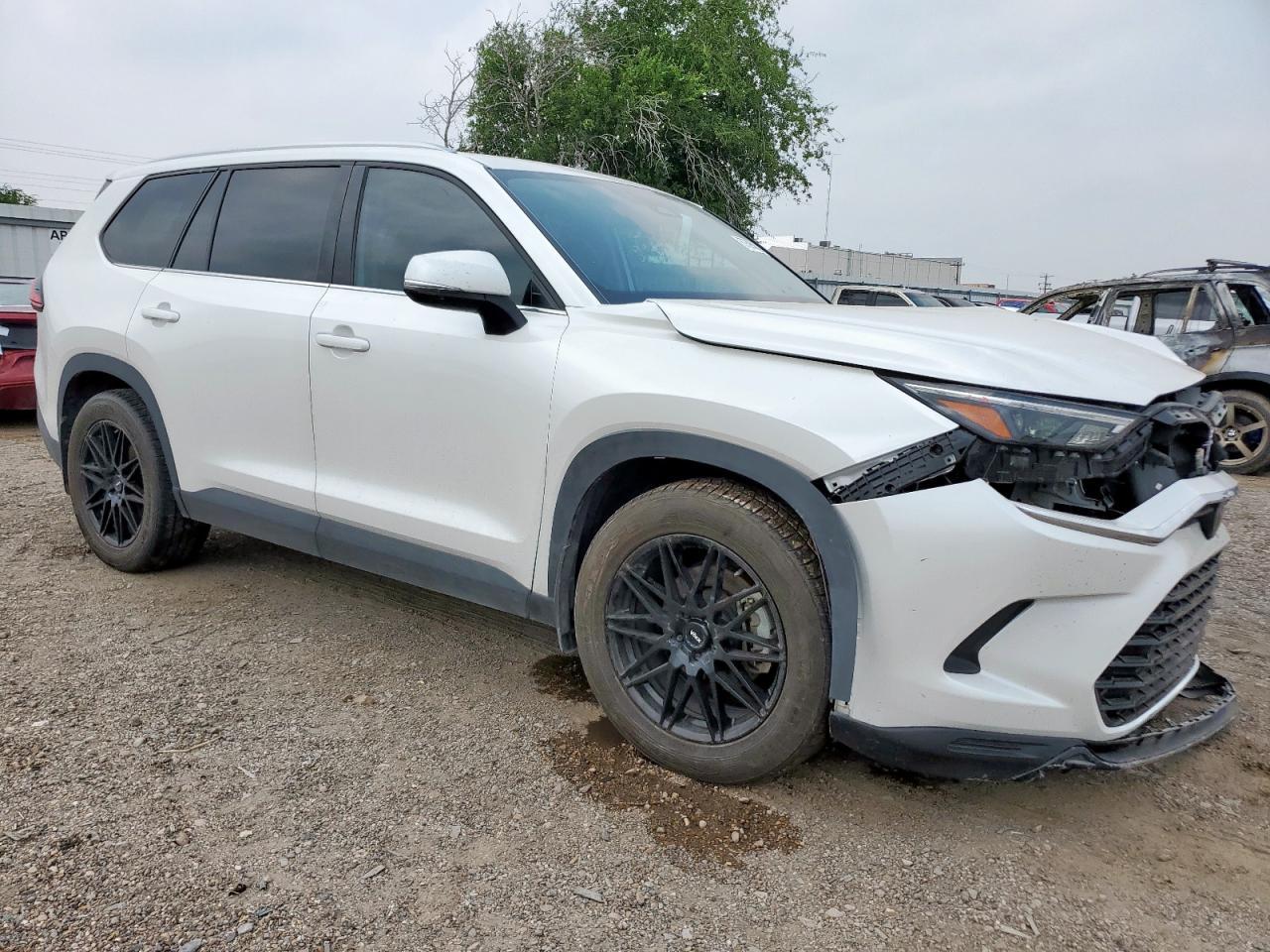 2024 TOYOTA HIGHLANDER