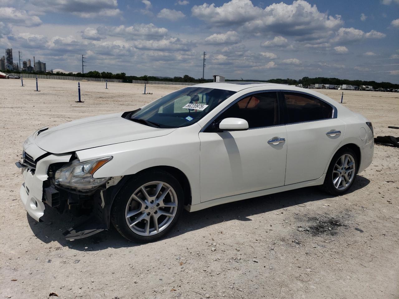 2013 NISSAN Maxima