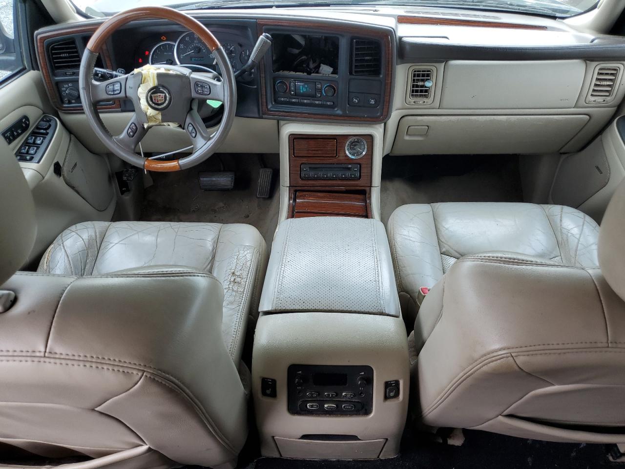 2004 CADILLAC ESCALADE