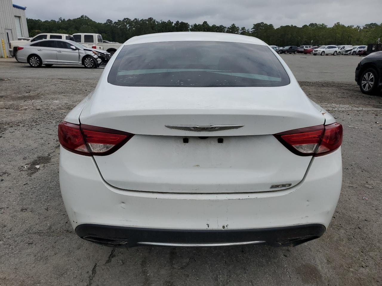2016 CHRYSLER 200