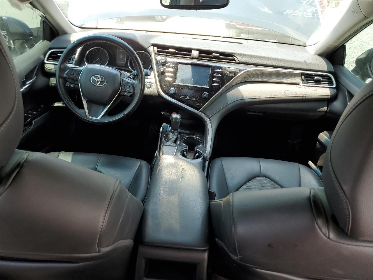 2018 TOYOTA CAMRY