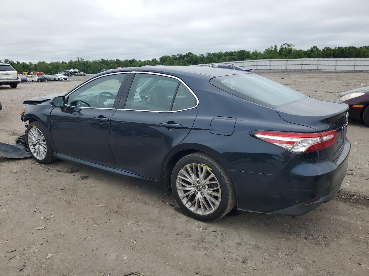 2018 TOYOTA CAMRY