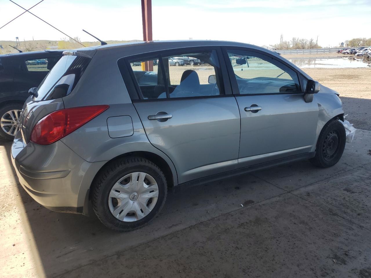 2010 NISSAN VERSA