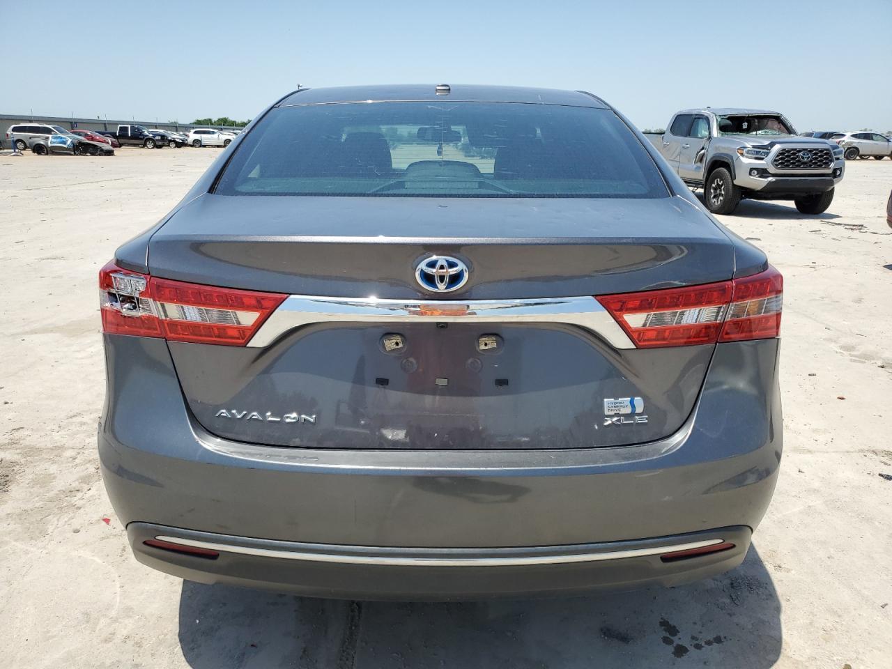 2016 TOYOTA Avalon