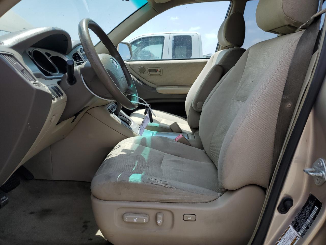 2005 TOYOTA HIGHLANDER