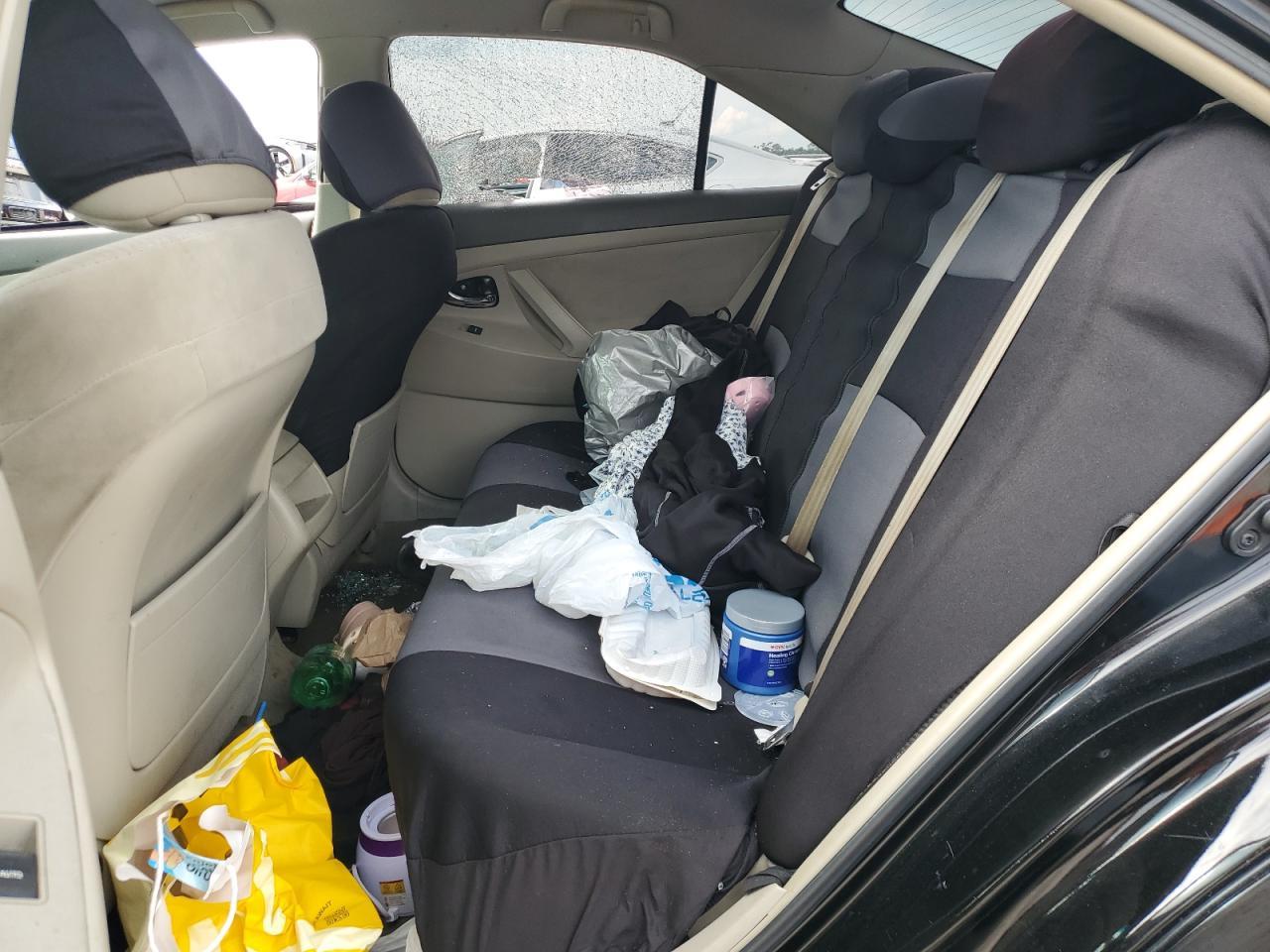 2011 TOYOTA CAMRY