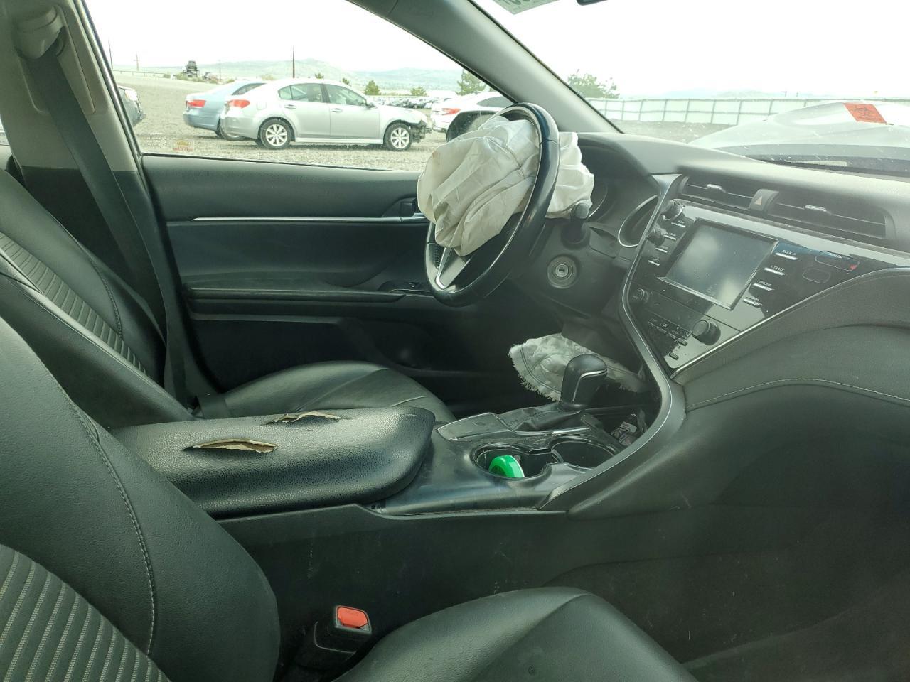 2018 TOYOTA CAMRY