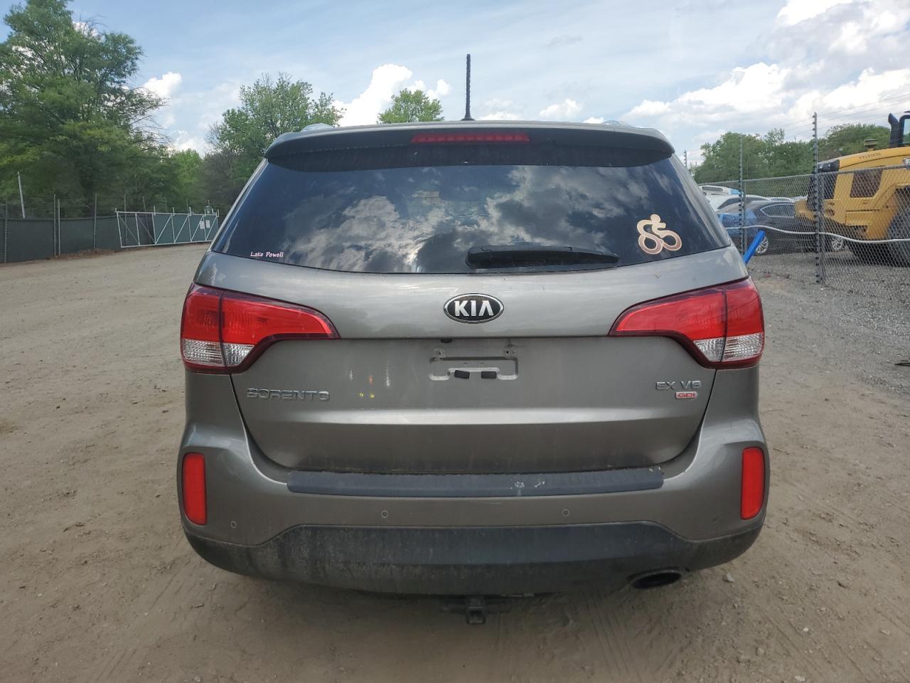 2014 KIA SORENTO