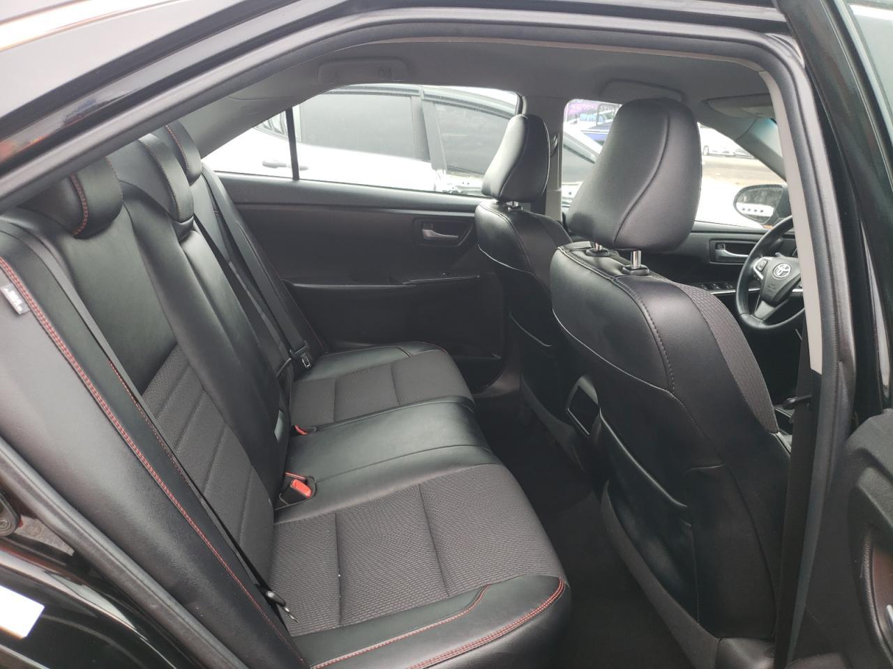 2016 TOYOTA CAMRY