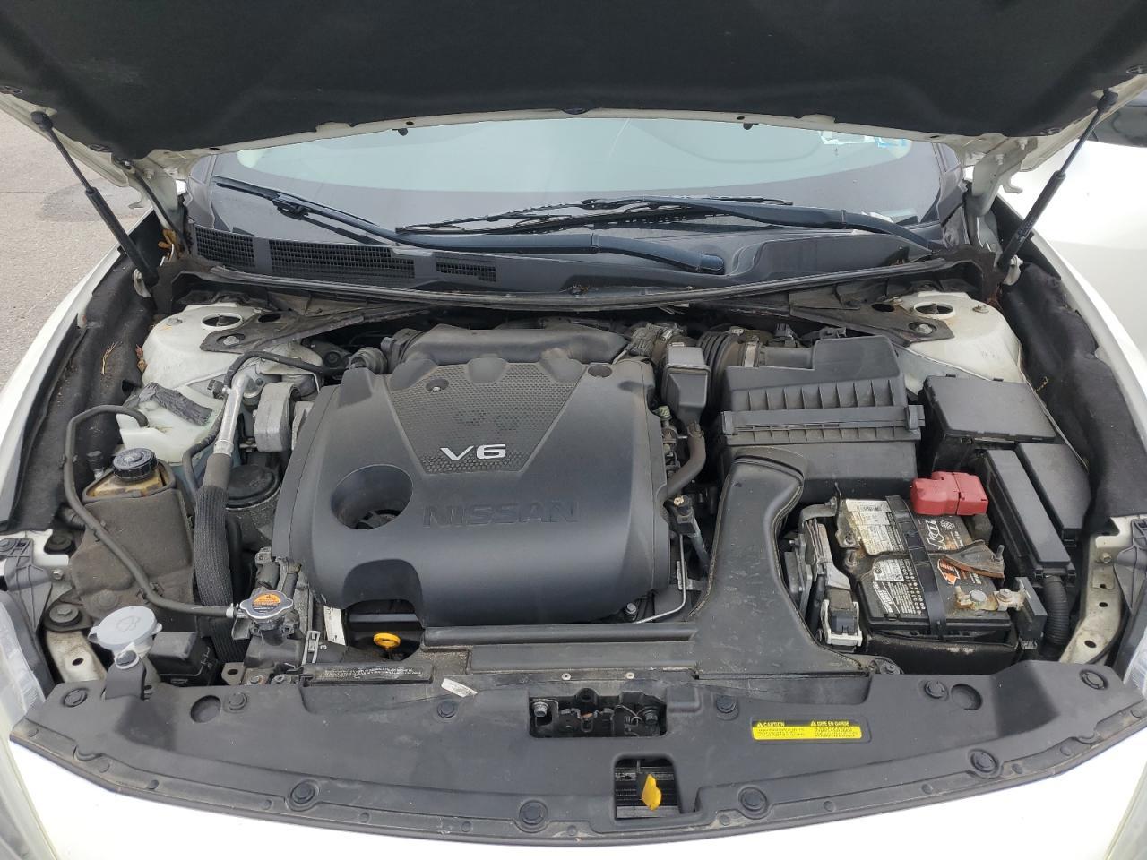 2017 NISSAN Maxima