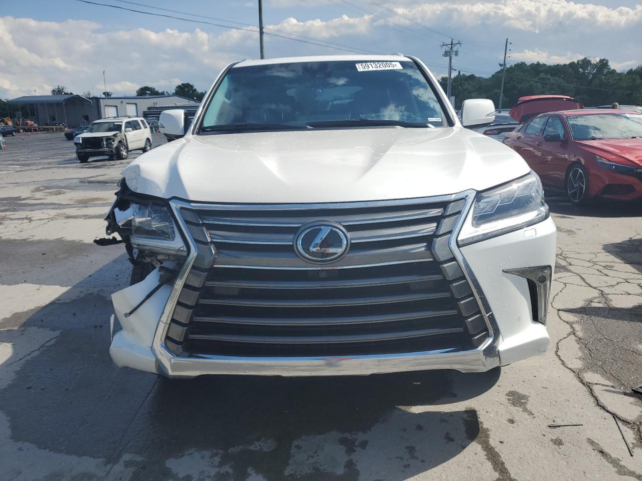 2016 LEXUS LX 570