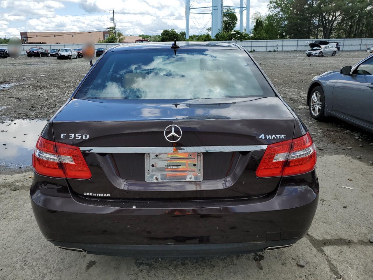 2011 MERCEDES-BENZ E-Class