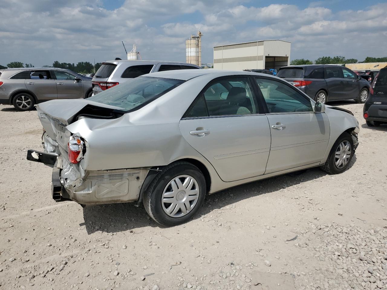 2004 TOYOTA CAMRY