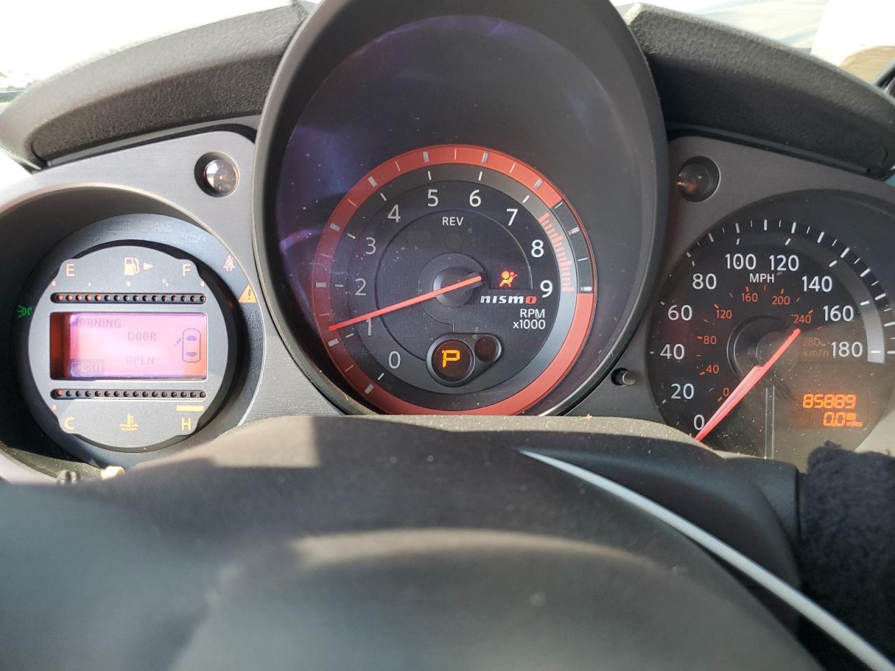 2015 NISSAN 370Z