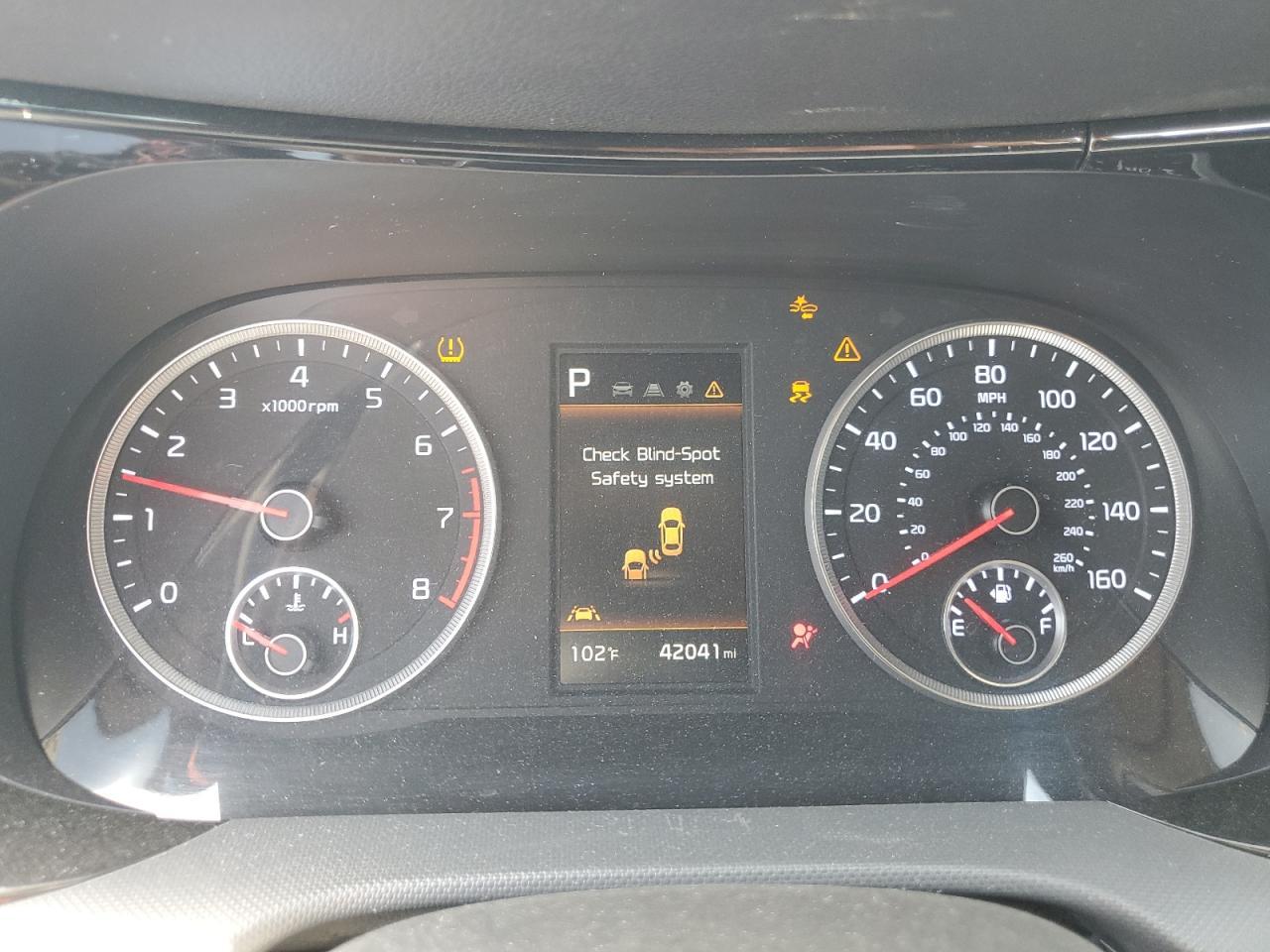 2022 KIA K5