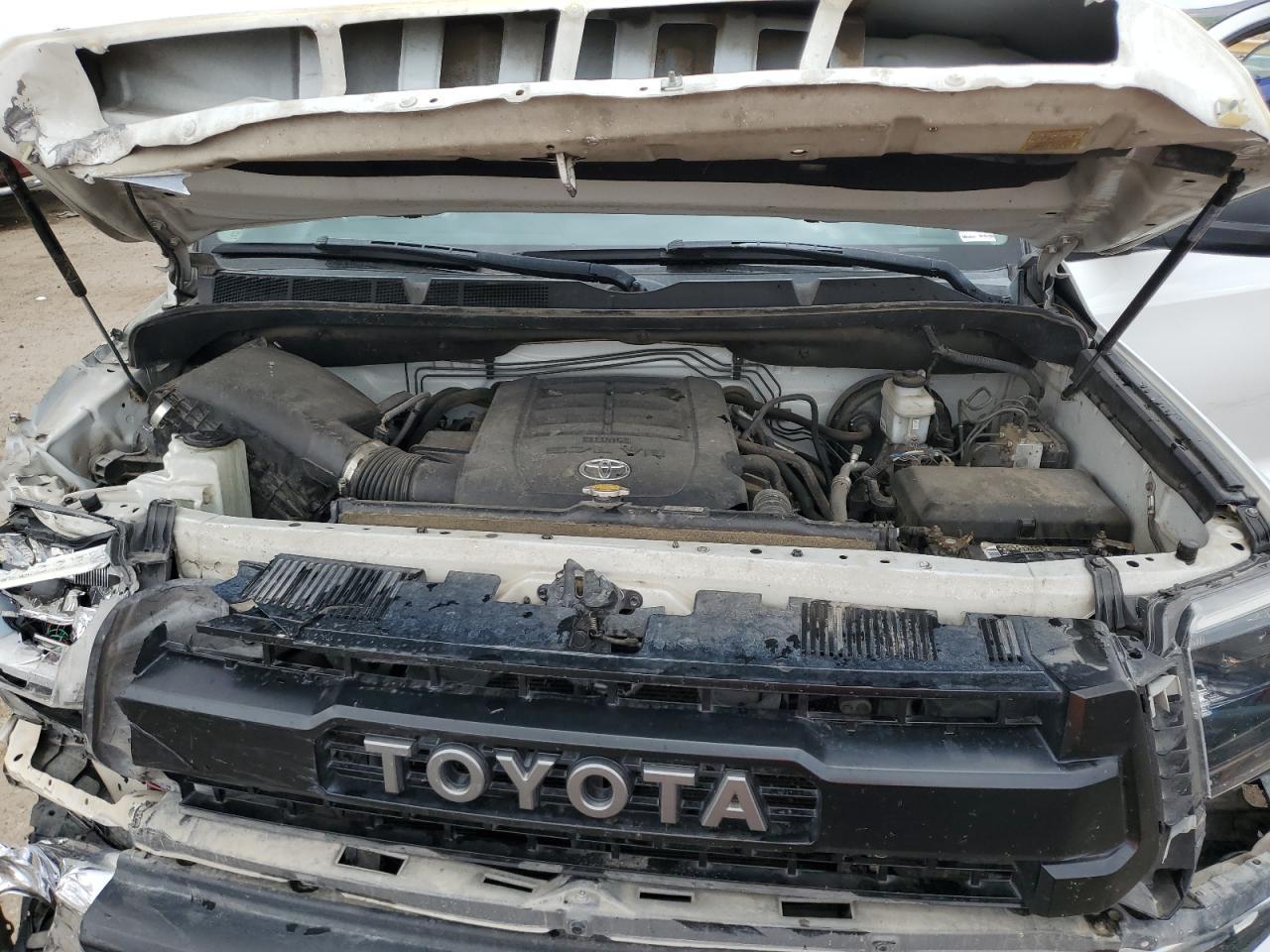 2016 TOYOTA TUNDRA