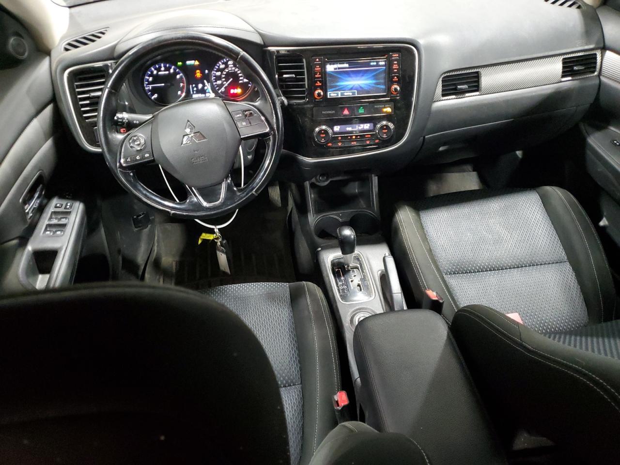 2016 MITSUBISHI outlander