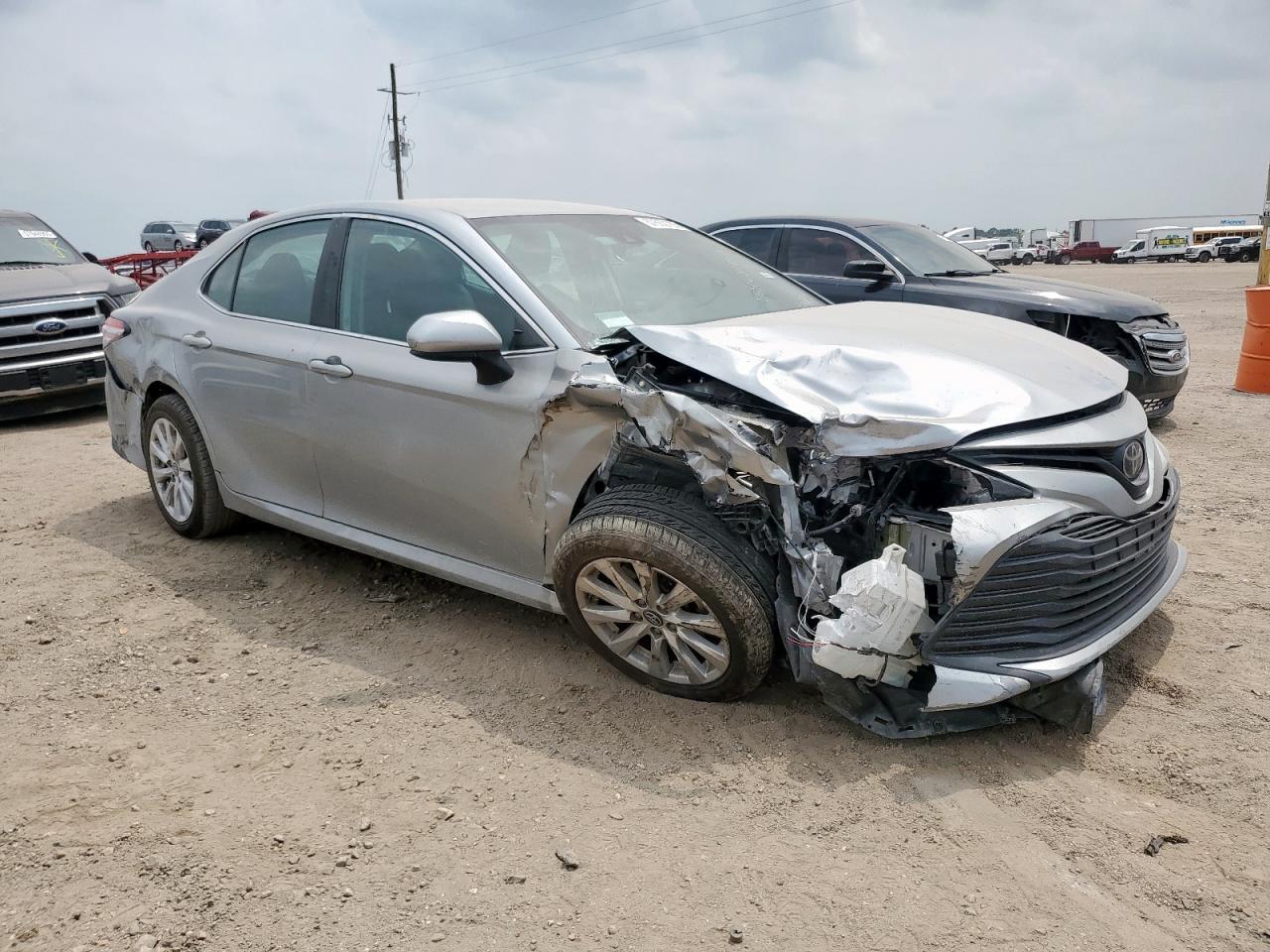 2019 TOYOTA CAMRY