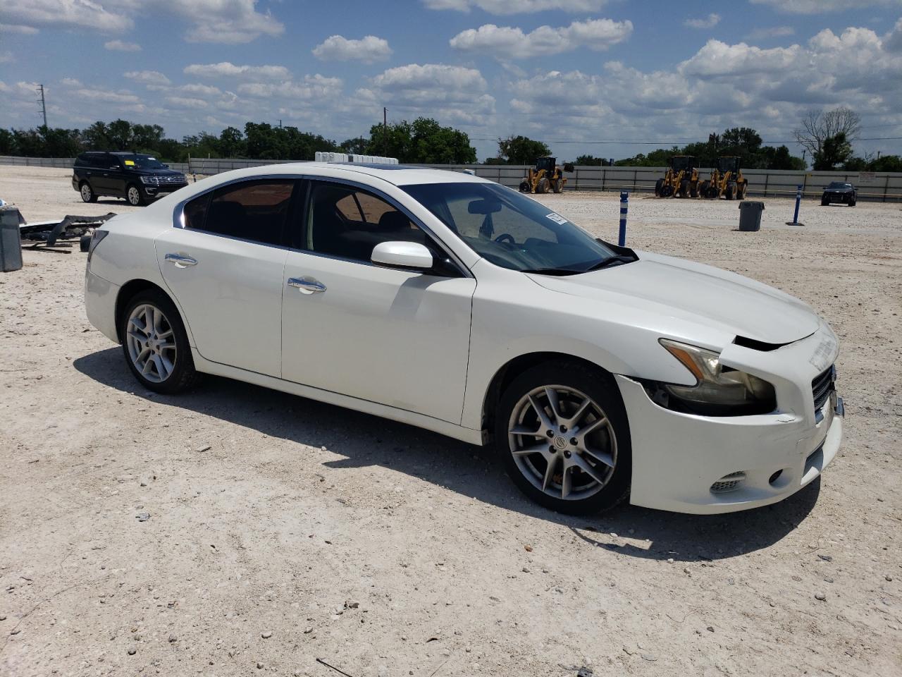 2013 NISSAN Maxima
