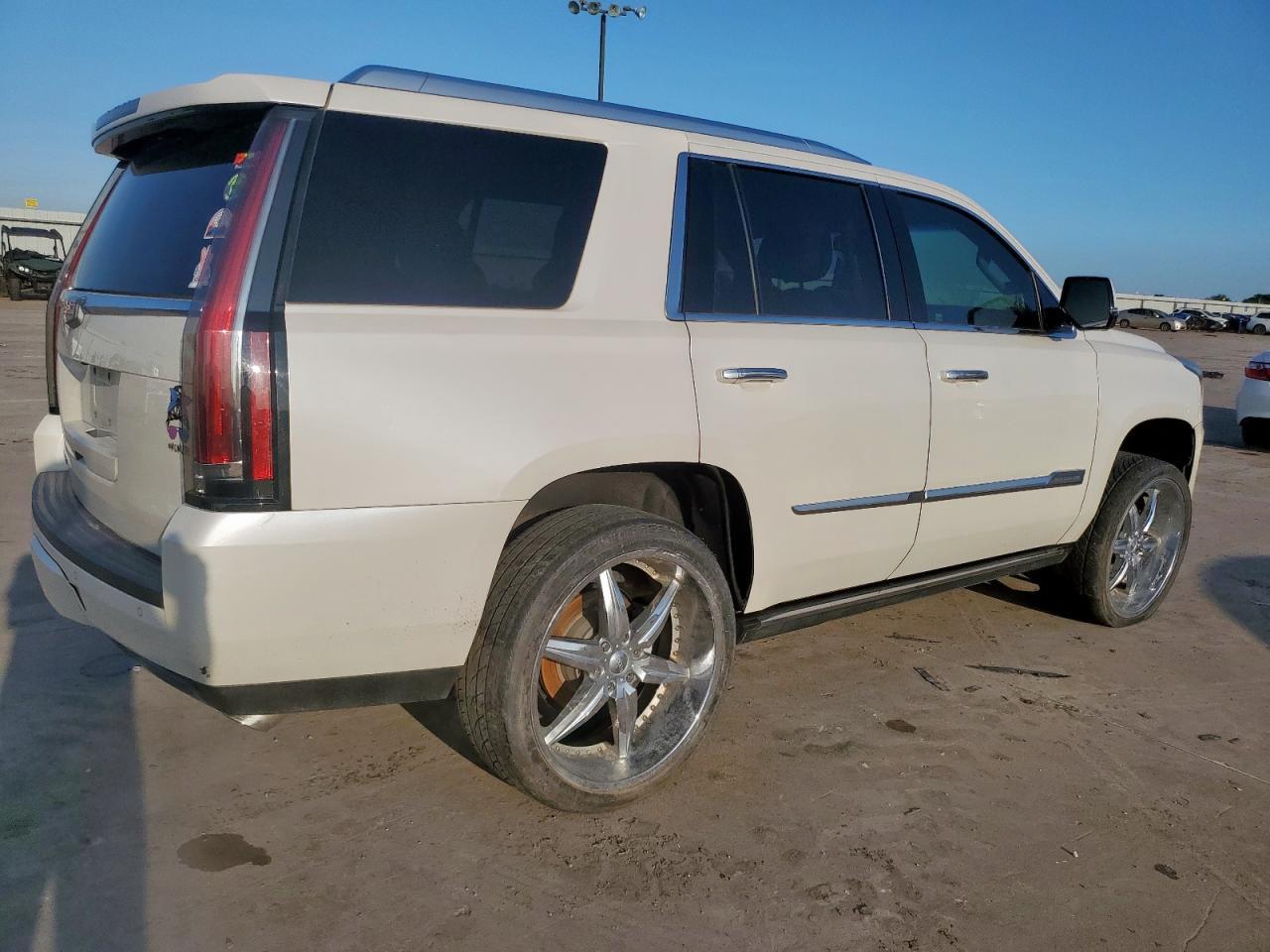 2015 CADILLAC ESCALADE