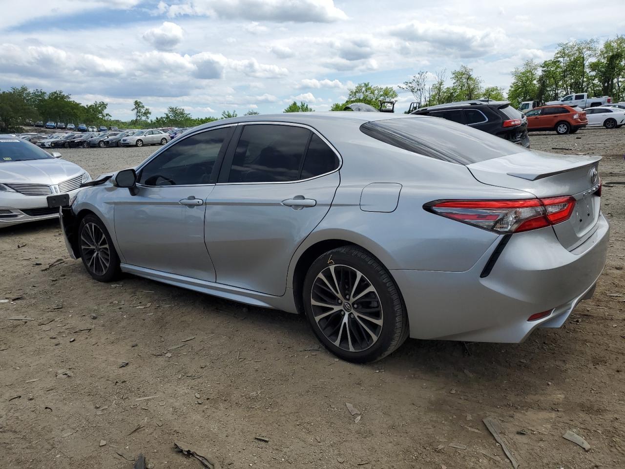 2018 TOYOTA CAMRY