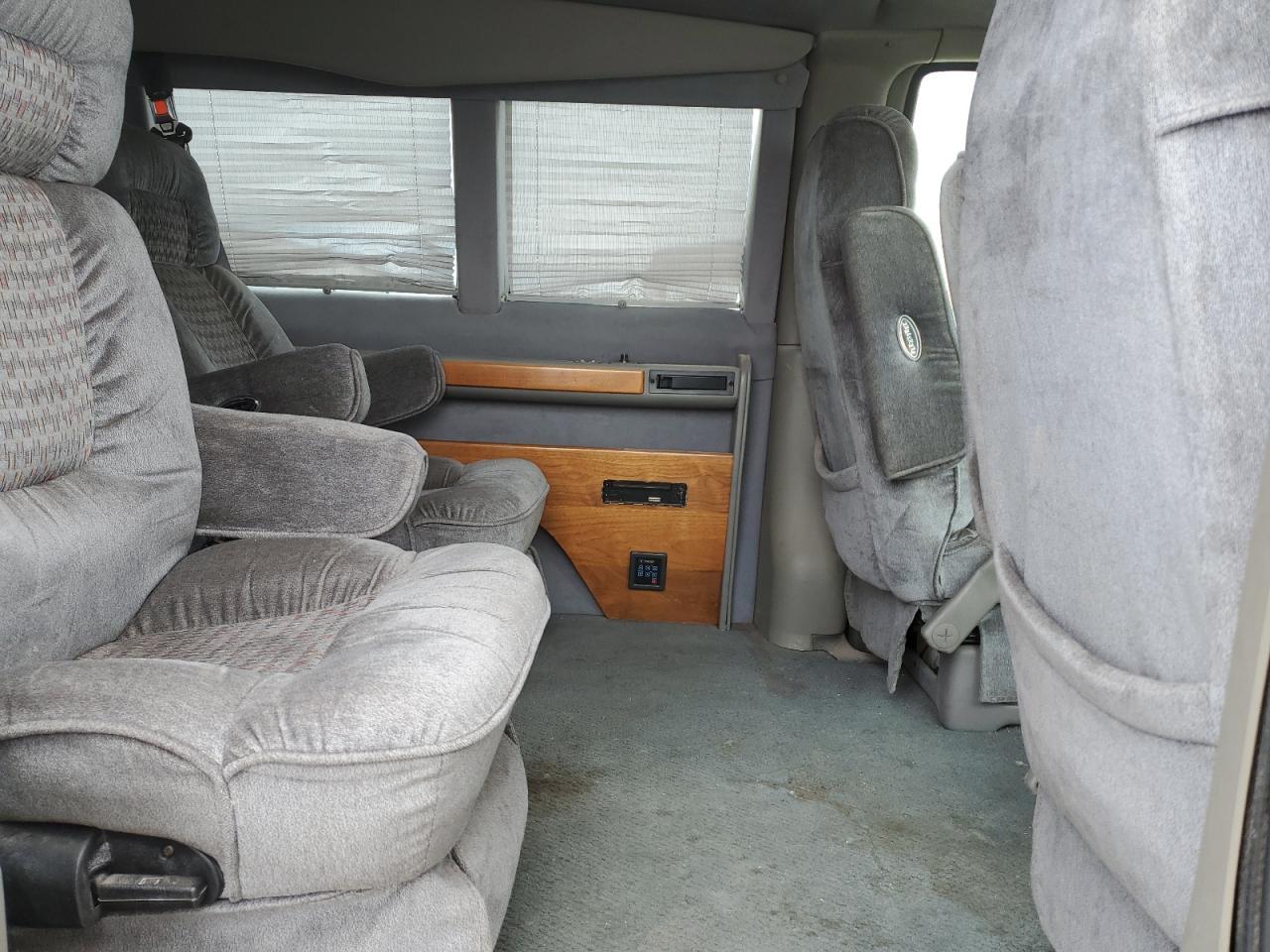 2000 GMC Savana