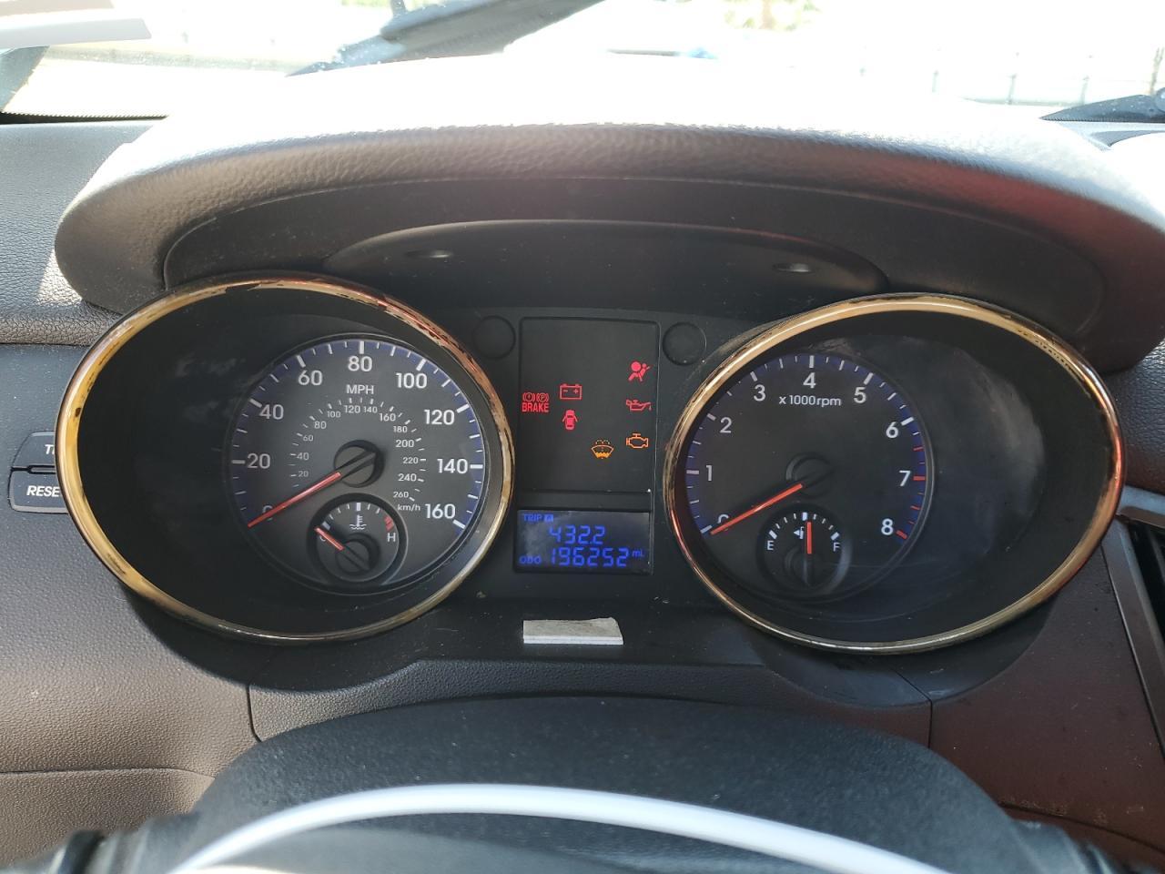 2011 HYUNDAI GENESIS