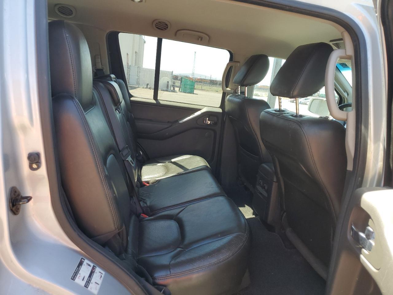 2012 NISSAN PATHFINDER