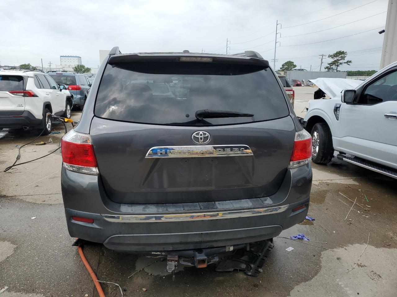 2013 TOYOTA HIGHLANDER