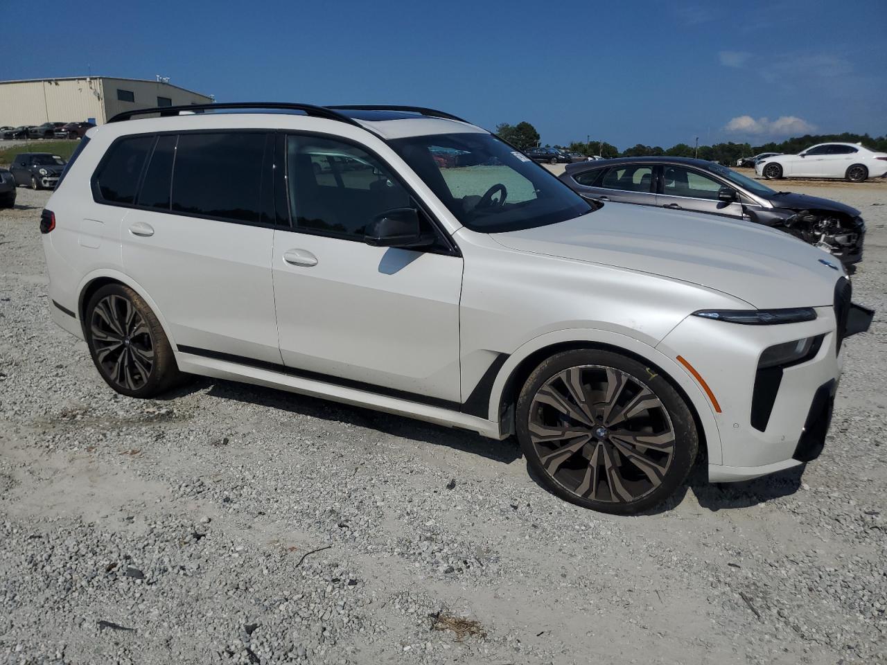 2024 BMW X7