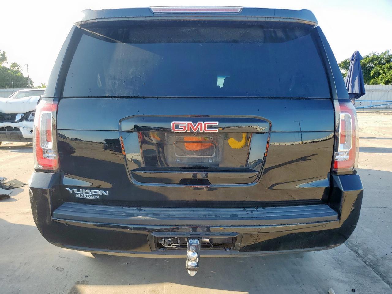 2016 GMC Yukon
