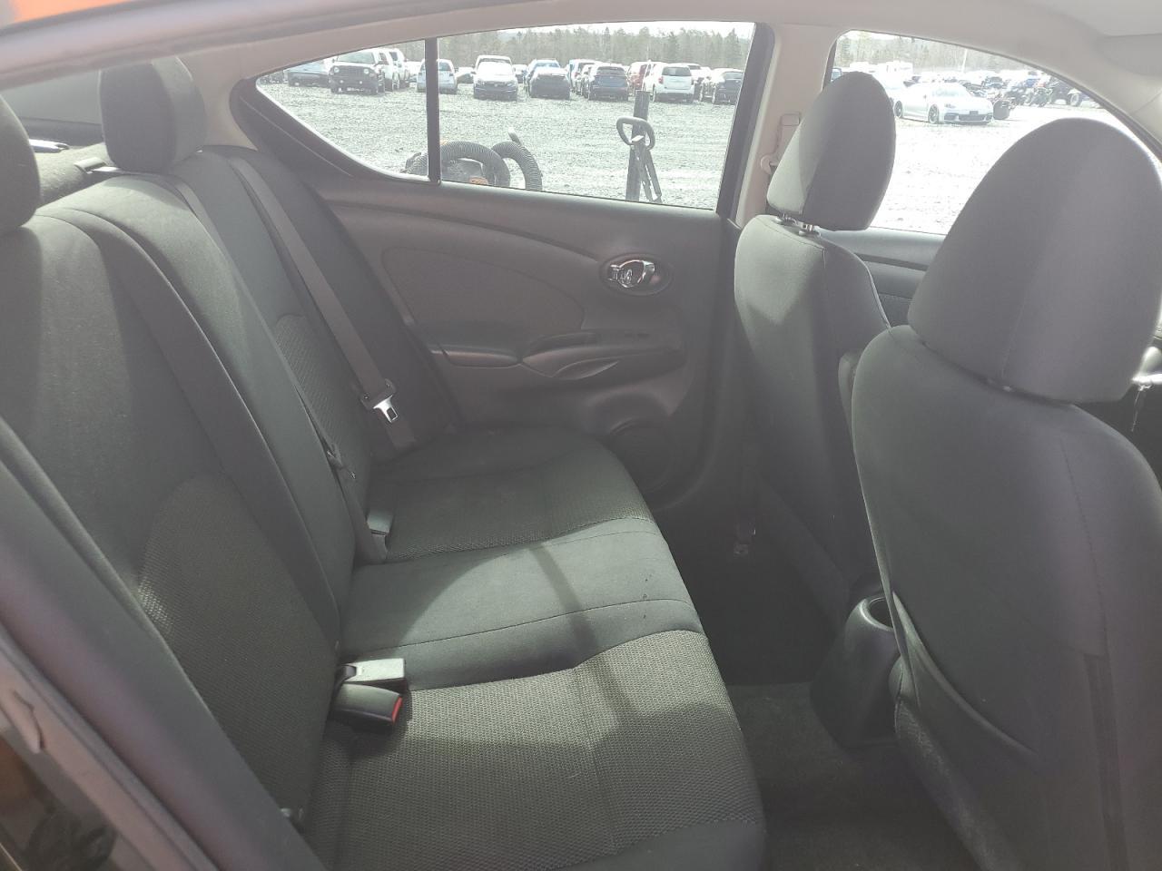 2013 NISSAN VERSA