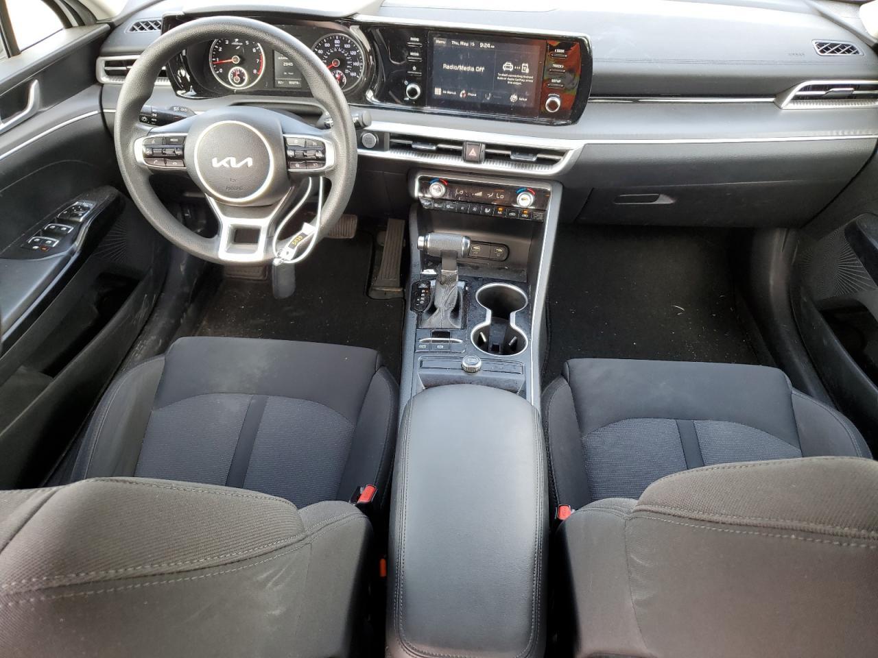 2022 KIA K5