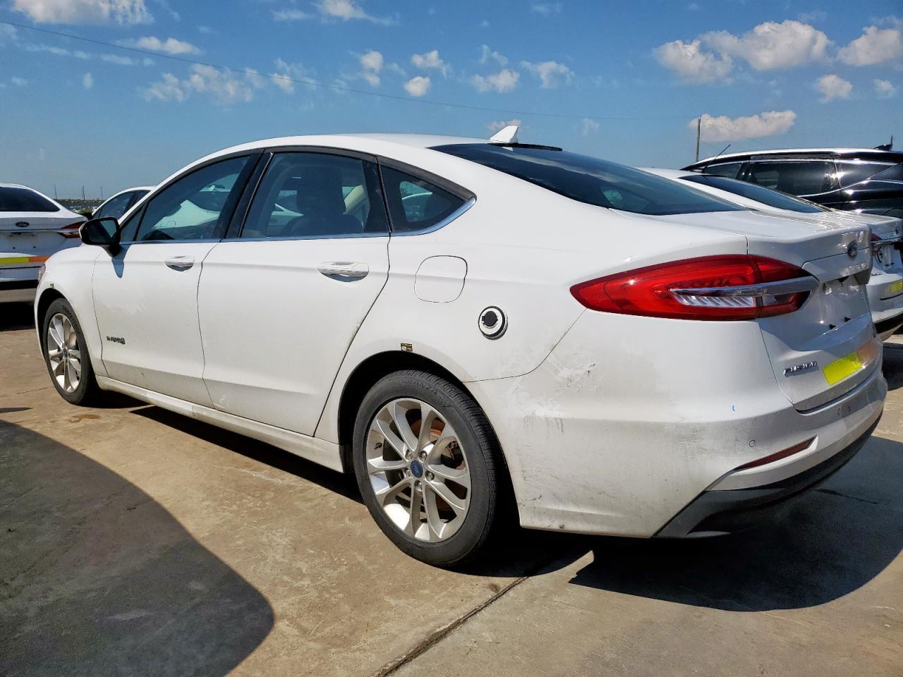 2019 FORD FUSION