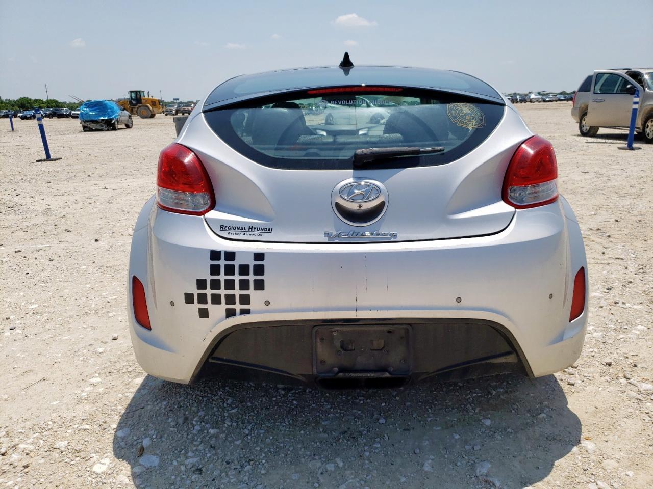 2013 HYUNDAI VELOSTER
