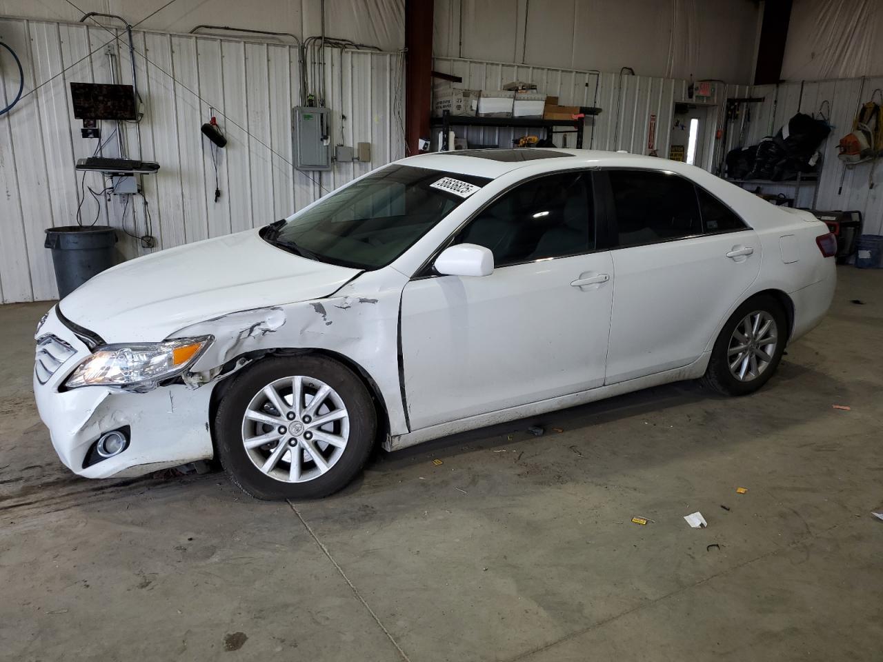 2011 TOYOTA CAMRY