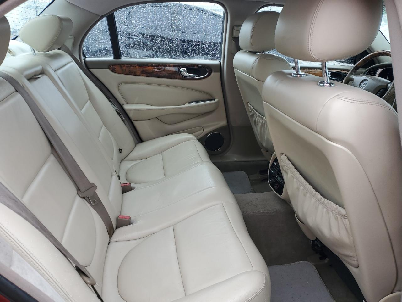 2004 JAGUAR Xj-Series