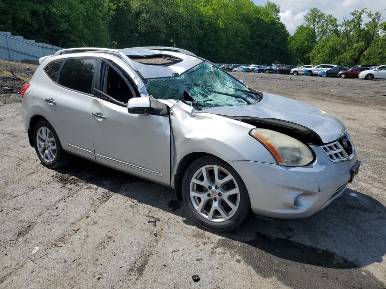 2013 NISSAN ROGUE
