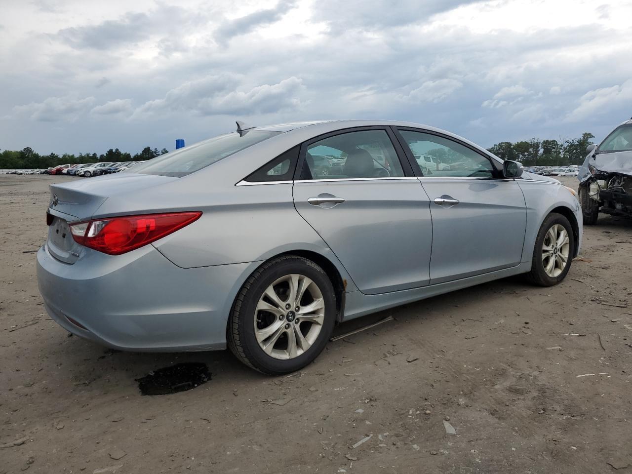 2011 HYUNDAI SONATA