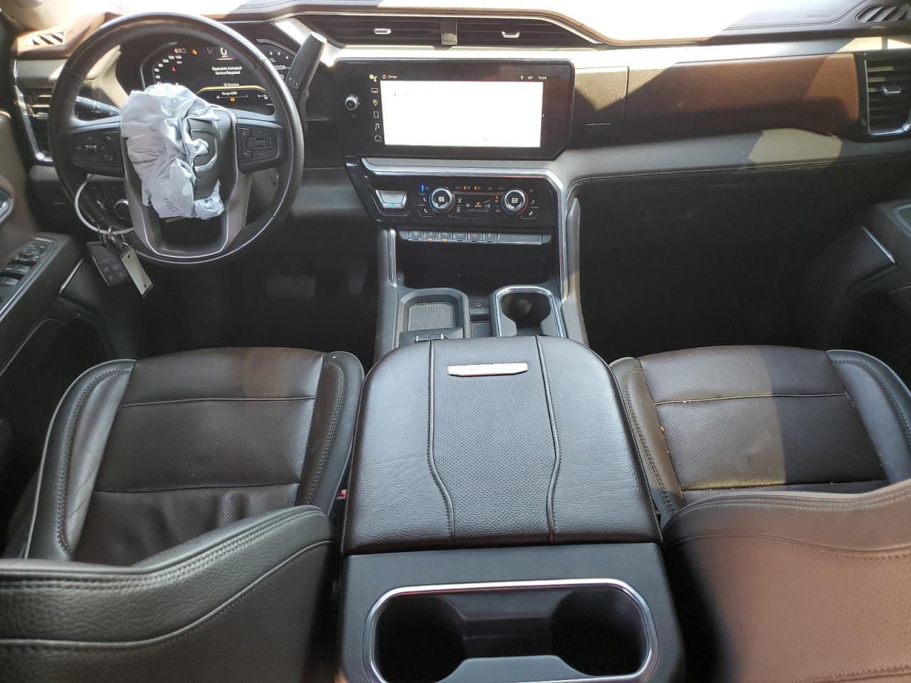 2024 GMC Sierra