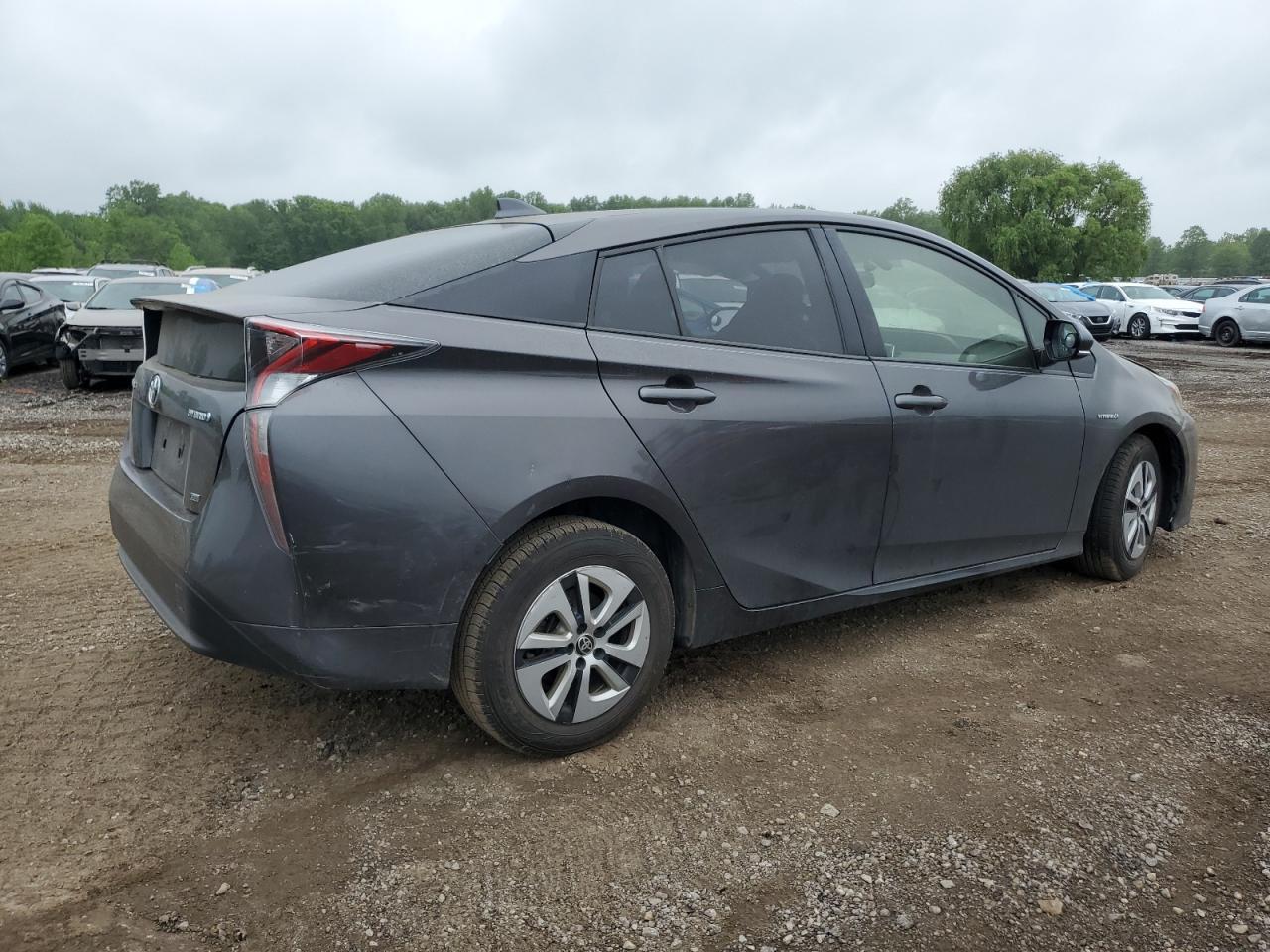 2016 TOYOTA PRIUS