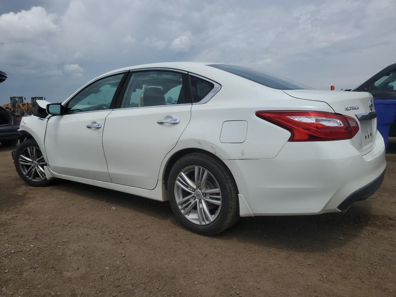 2016 NISSAN ALTIMA