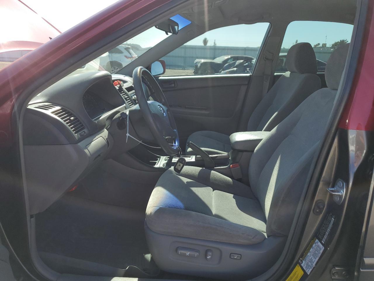 2004 TOYOTA CAMRY