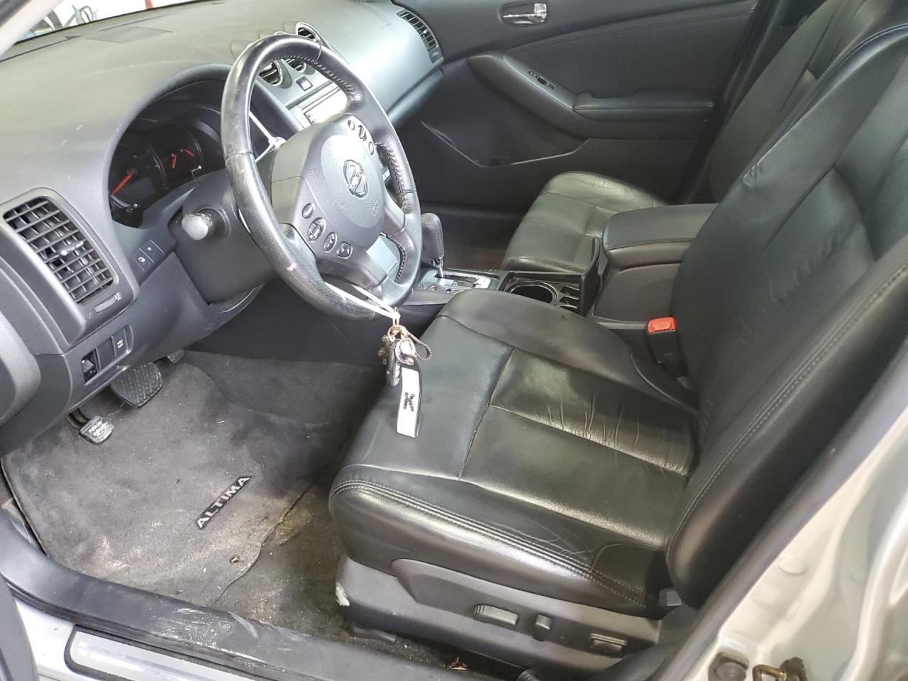 2010 NISSAN ALTIMA
