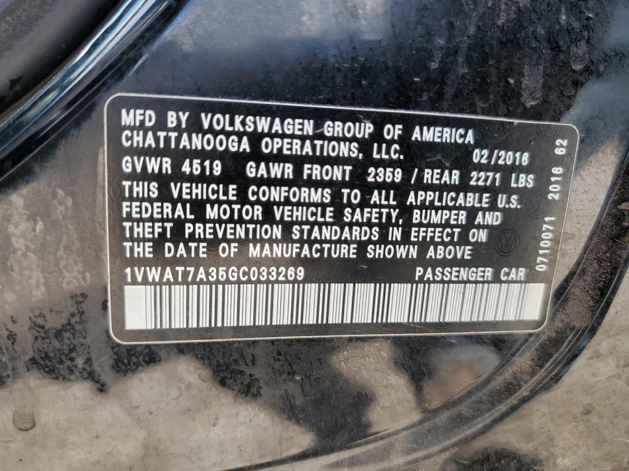 2016 VOLKSWAGEN Passat