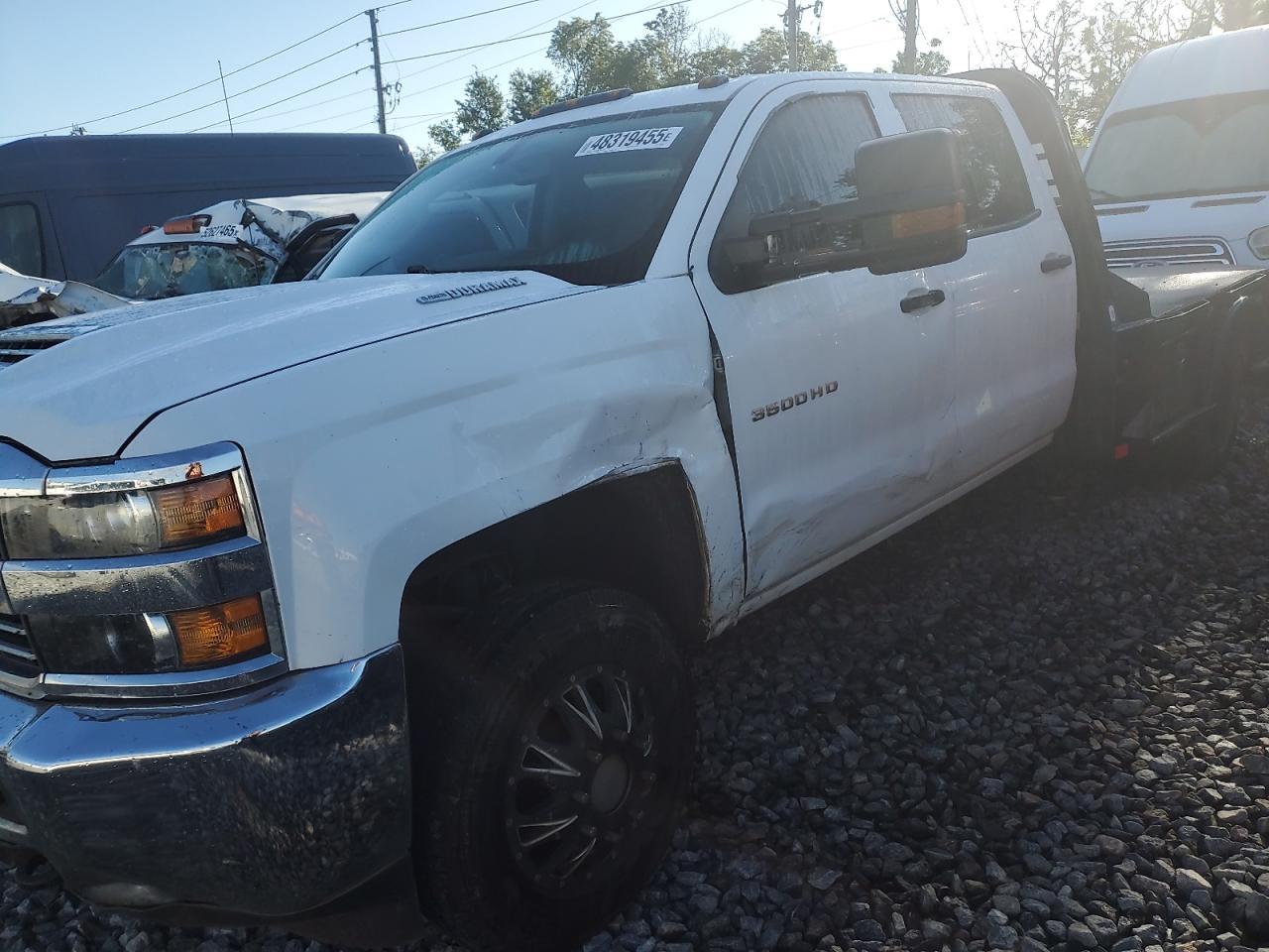 2018 CHEVROLET Silverado