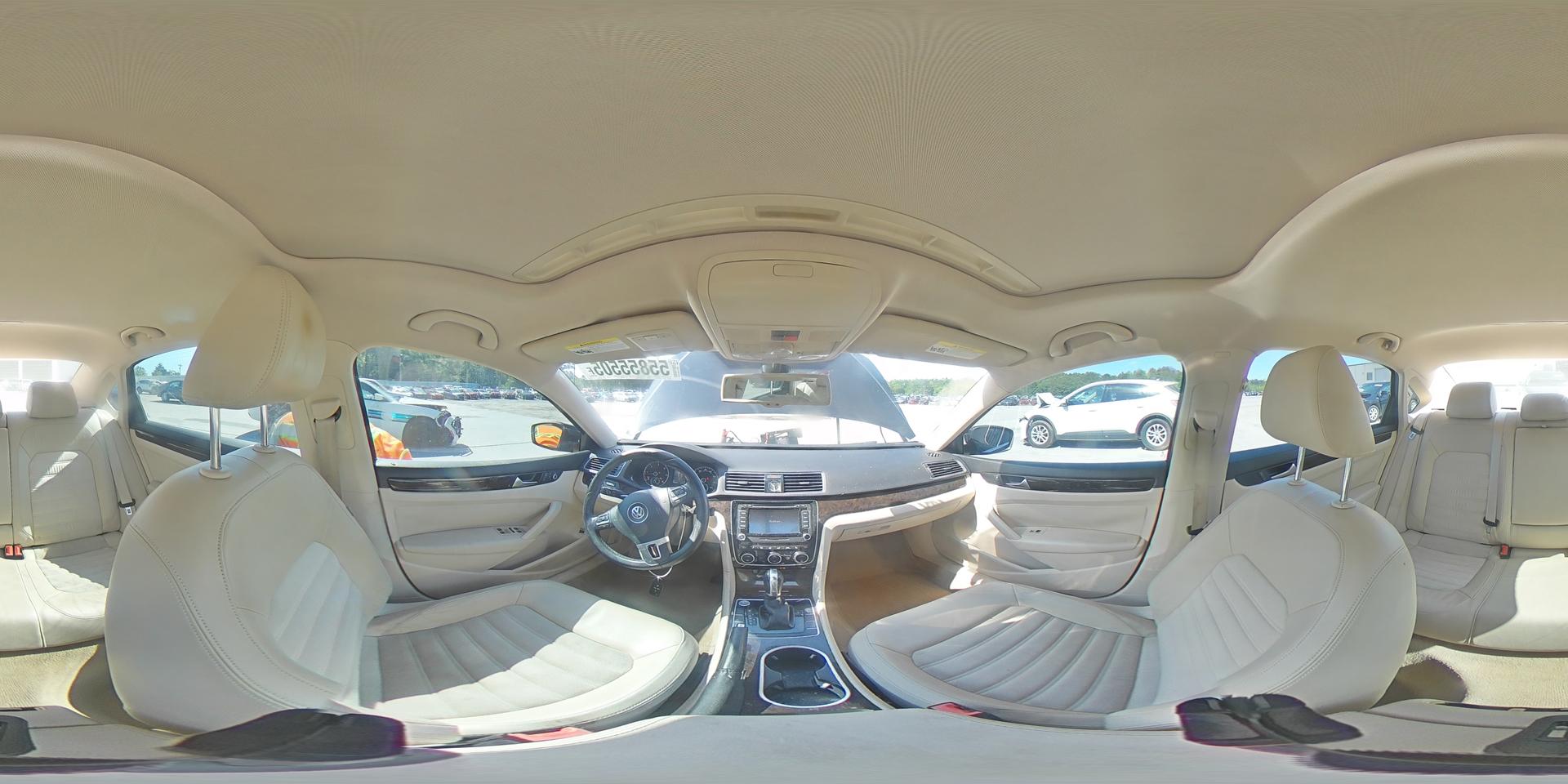 2014 VOLKSWAGEN Passat