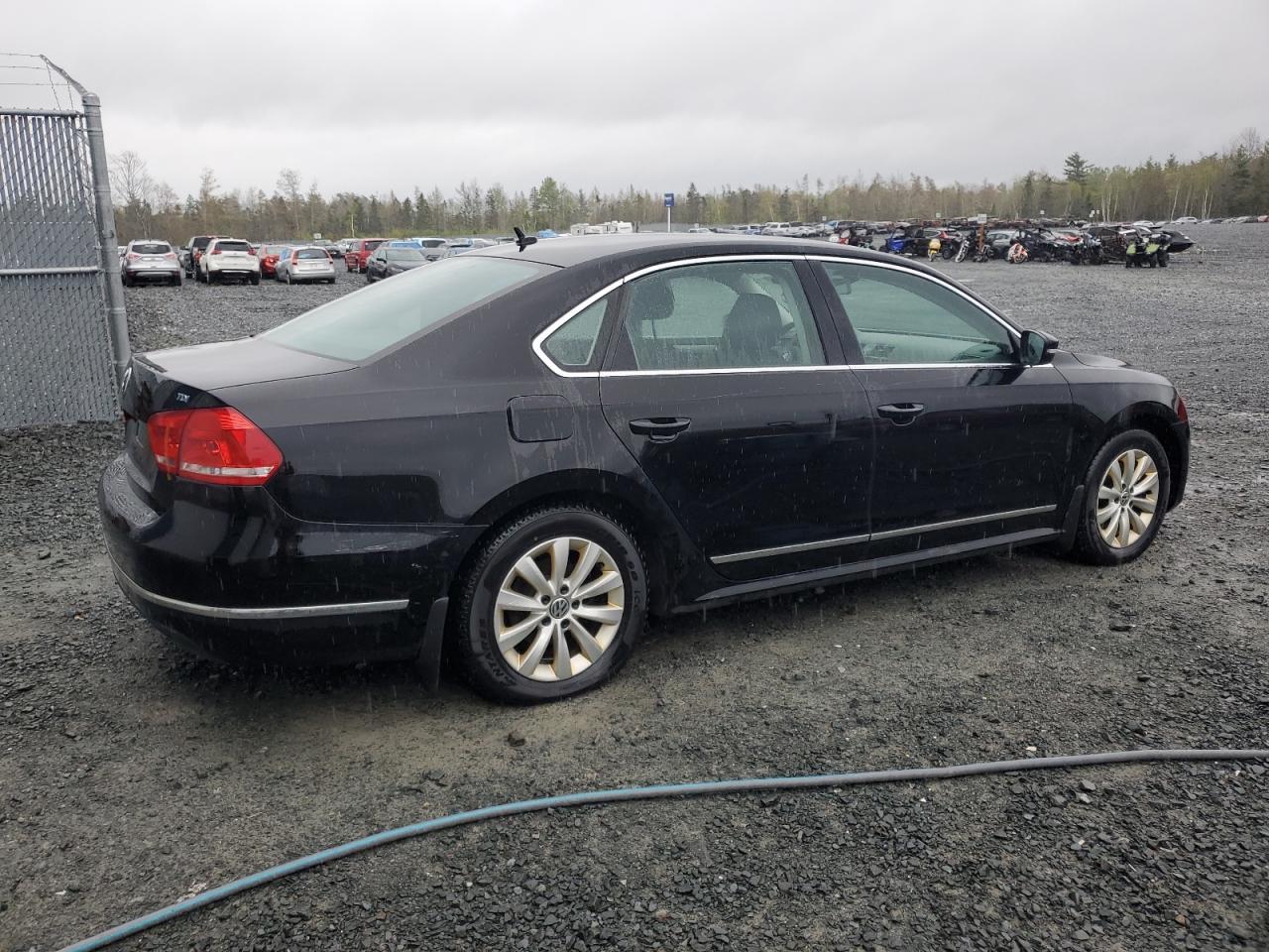 2014 VOLKSWAGEN Passat