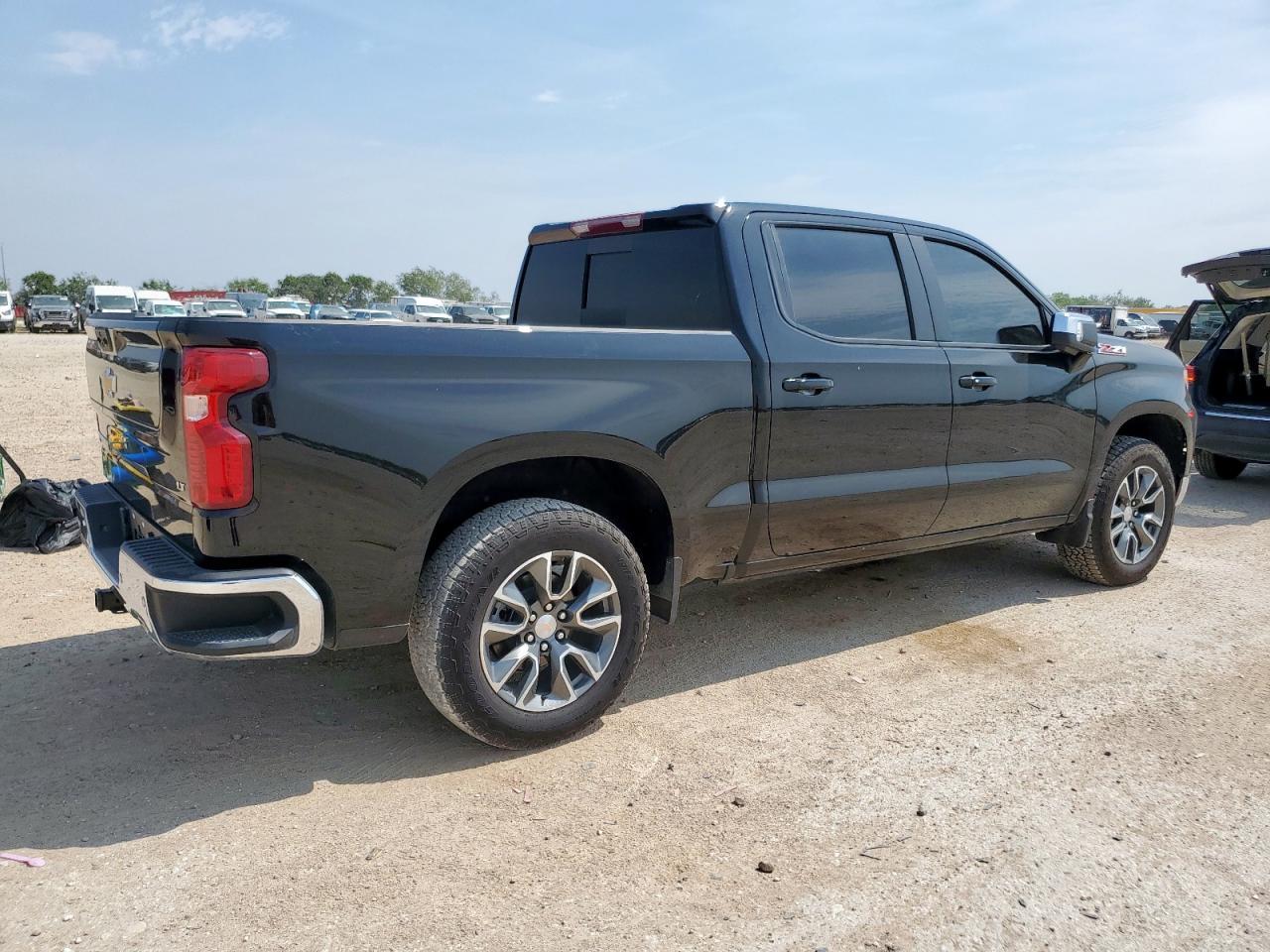 2025 CHEVROLET Silverado