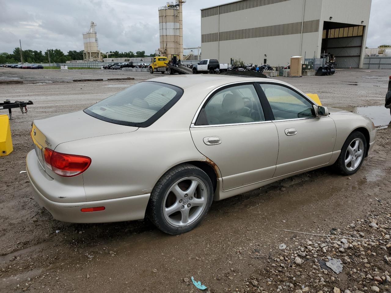 2002 MAZDA Millenia